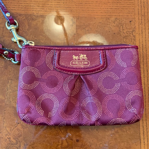 coach wristlet - Picture 1 of 2